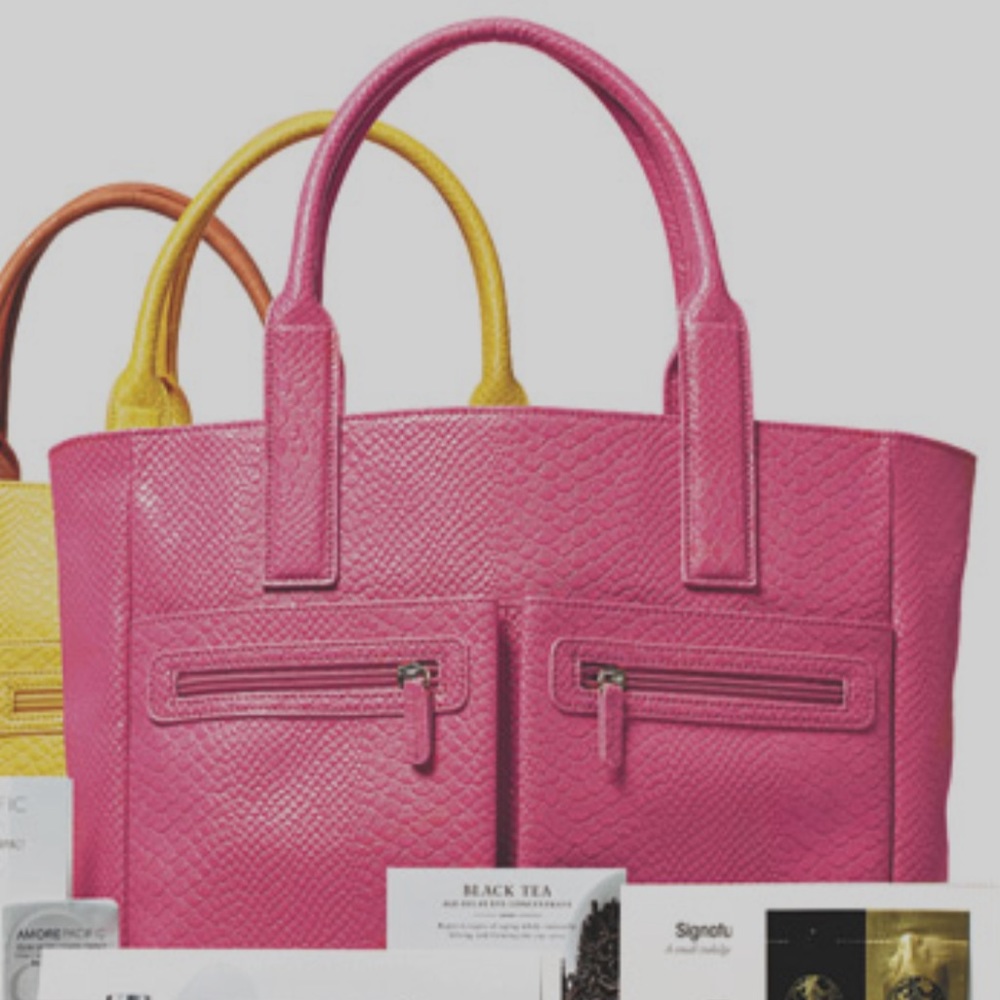 Neiman Marcus Pink large beauty tote NWOT